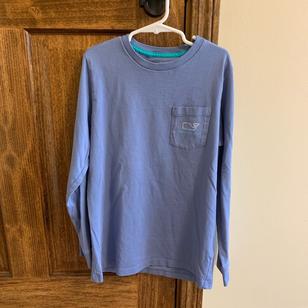 Vineyard vine long sleeve tee